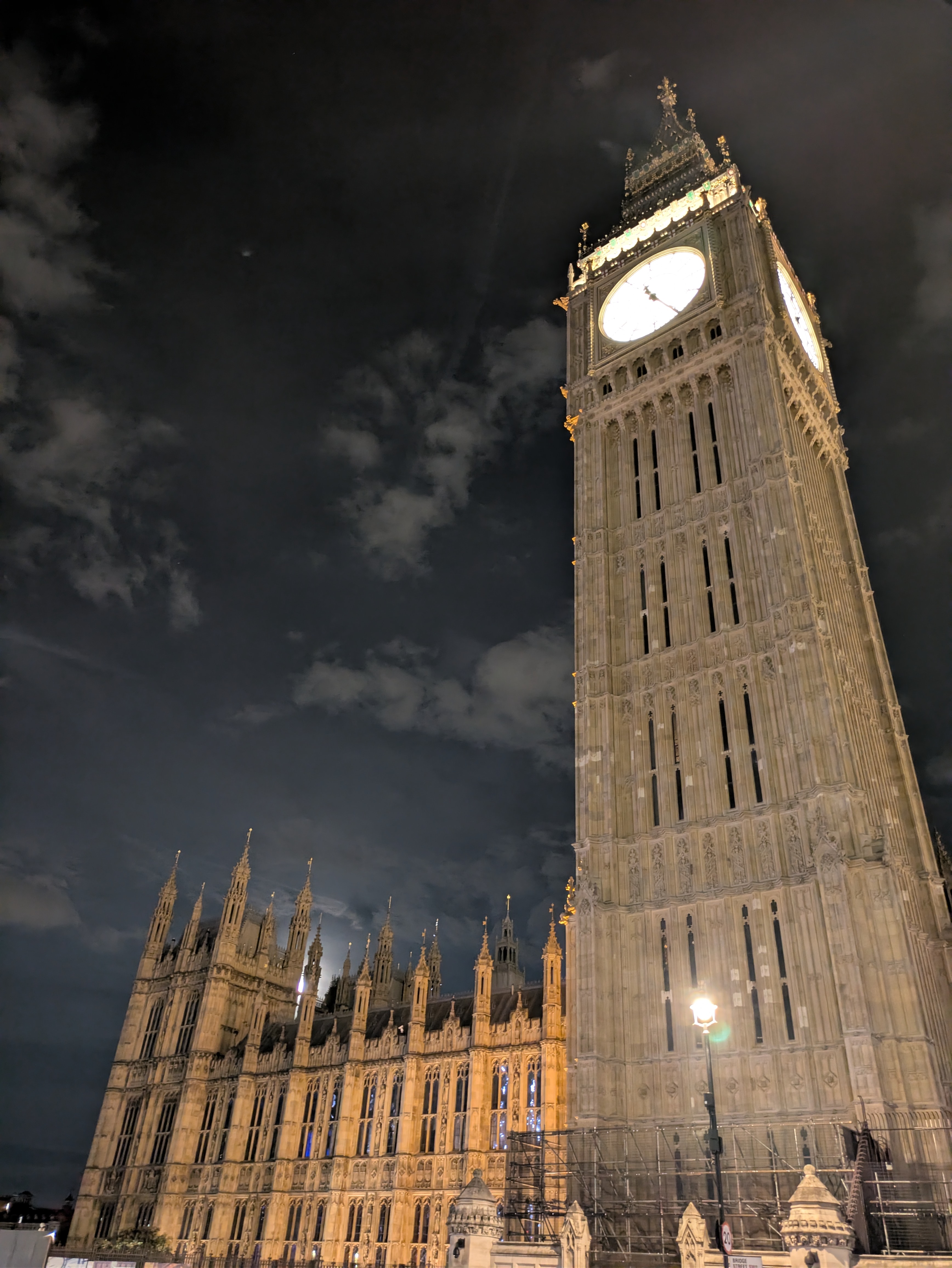 PXL_20260730_222542967.NIGHT.jpg